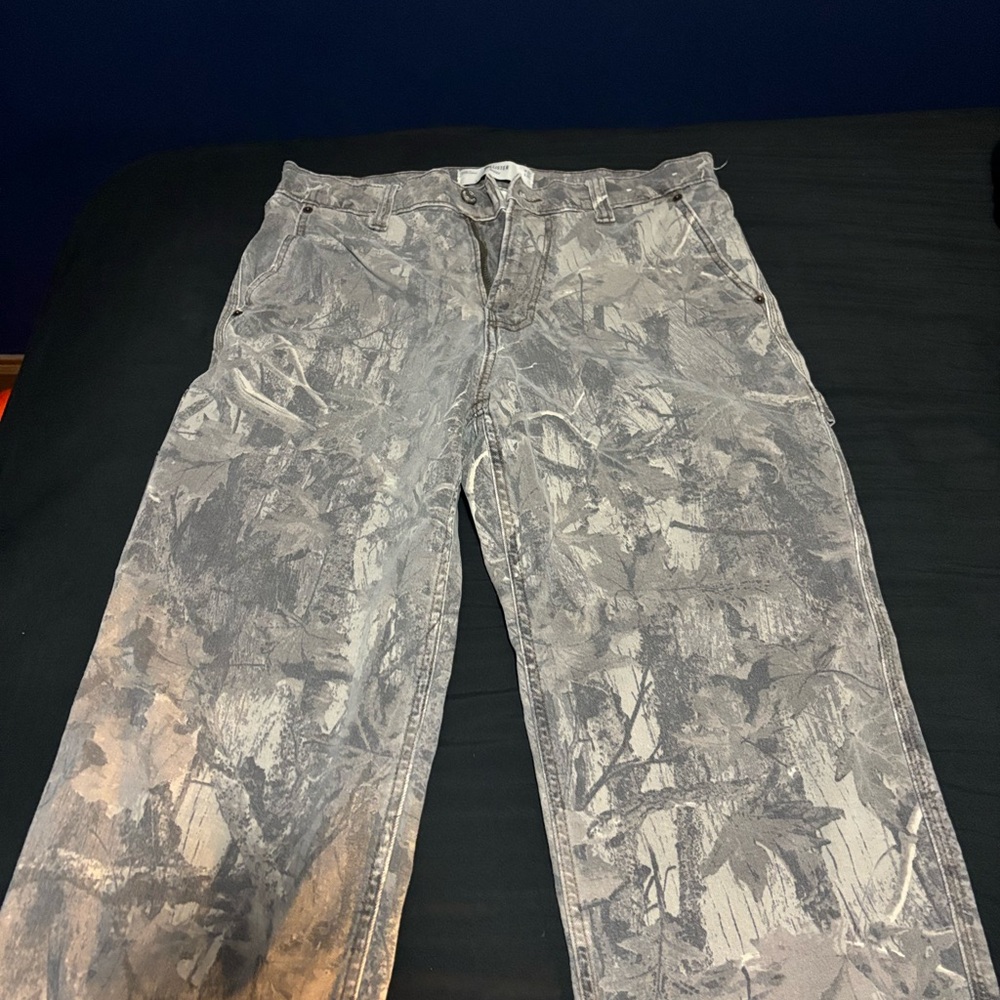 Hollister Black and White Baggy Jeans